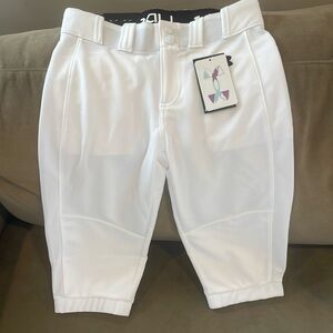 Under armor Youth Medium cropped white softball pant